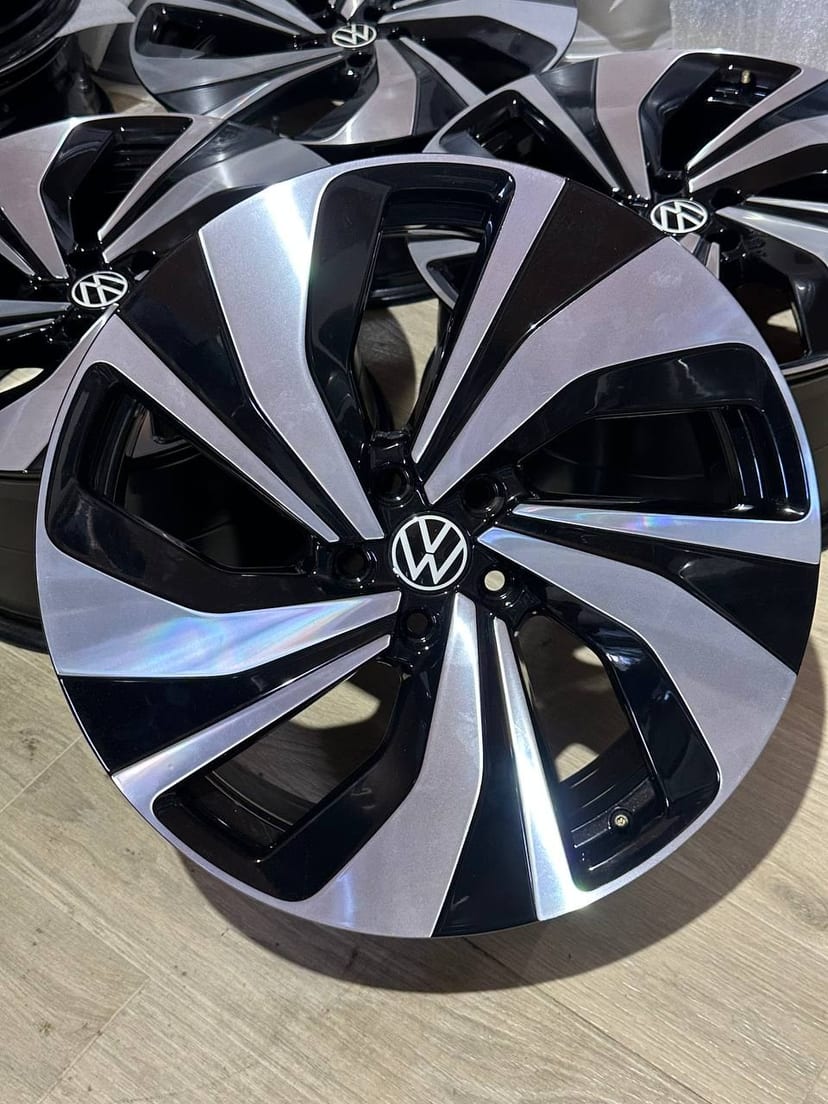 Диски Volkswagen id~ 20 5x112 — фото 1