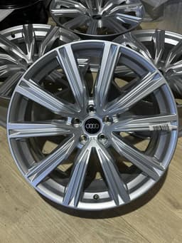 Диски Audi 20 5x112 — фото 1