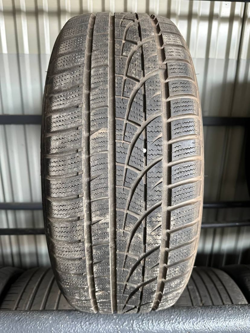 Шини Hankook Winter i*cept evo 225/55R17 97V — фото 1