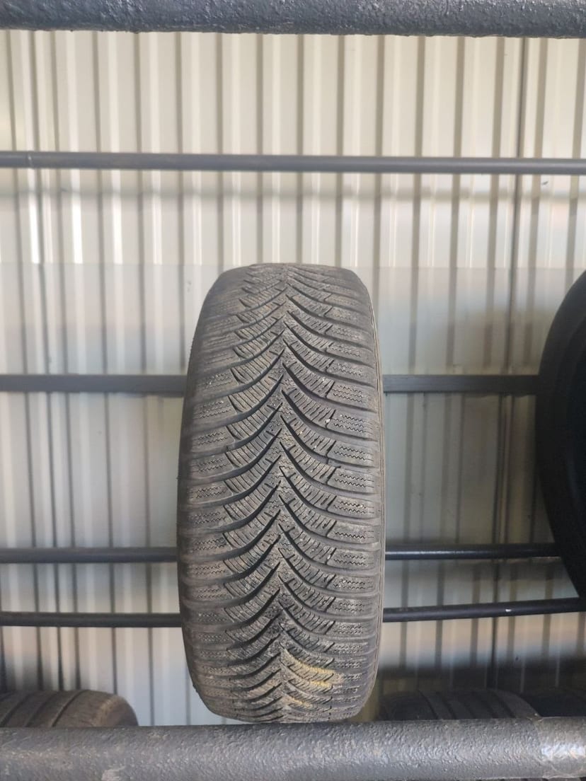 Шини Hankook Winter l*Cept RS2 205/55R16 91H — фото 1