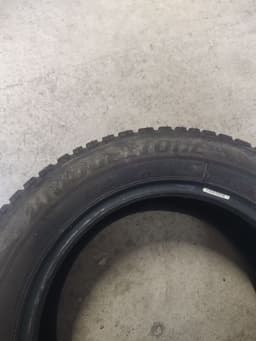 Шини Bridgestone Blizzak LM 001 215/60R16 99H — фото 3