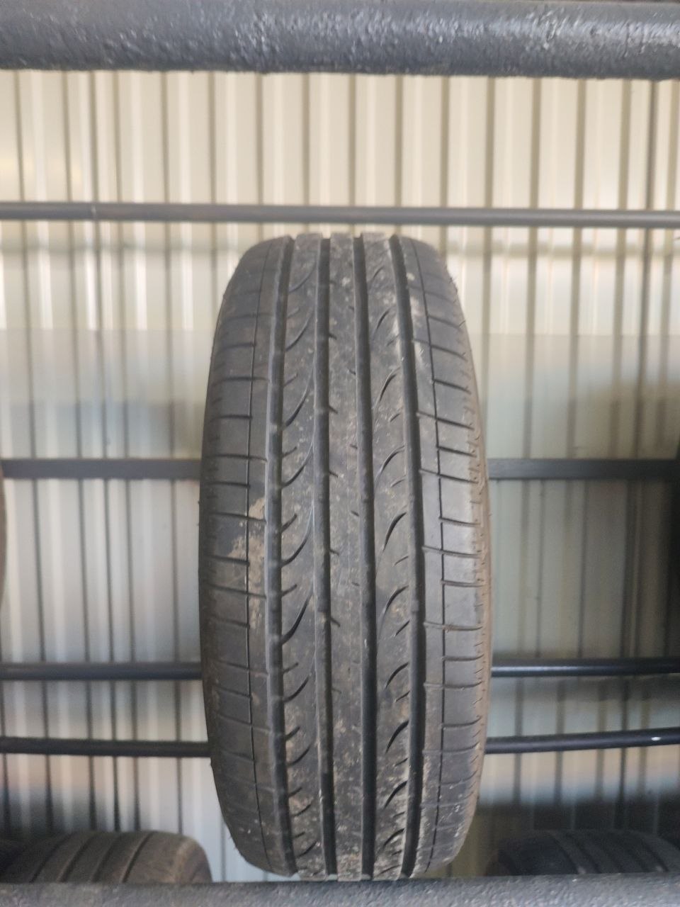 Шини Bridgestone Dueler H/P SPORT 235/65R17 108V — фото 1