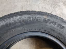 Шини Toyo Observe van 225/70R15C 112/110S — фото 4