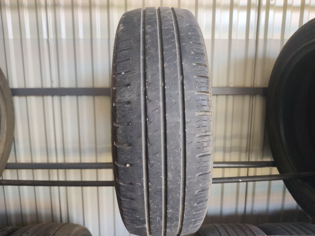 Шини Hankook Vantra LT 215/70R15C 109/107S — фото 1